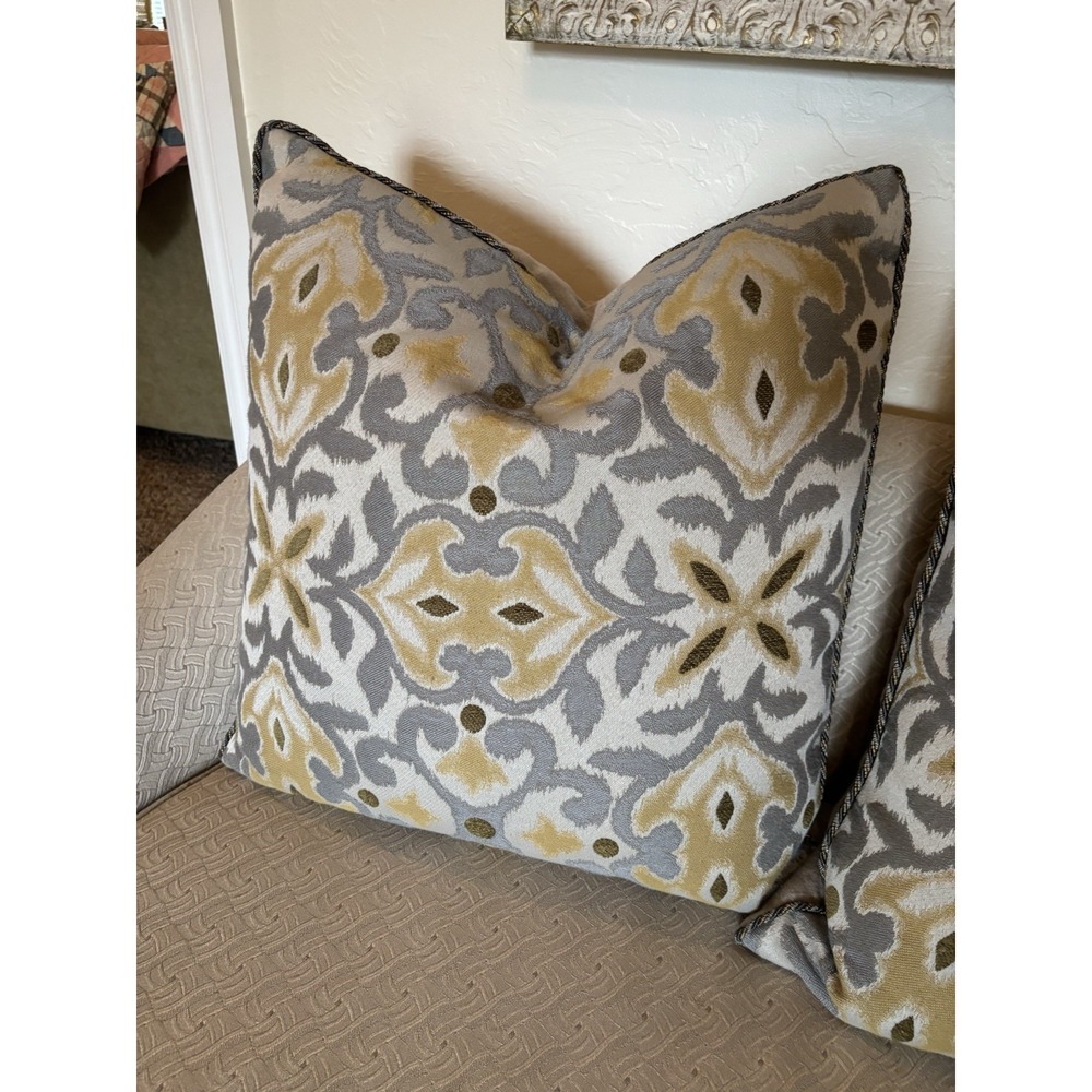 Dransfield & Ross Ikat Throw Pillow Covers 24" x 24" Set of 2 PILLOWCASES ONLY - Picture 8 of 9